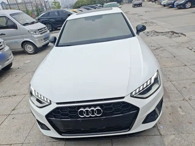 Audi A4L — Фото автомобиля 2
