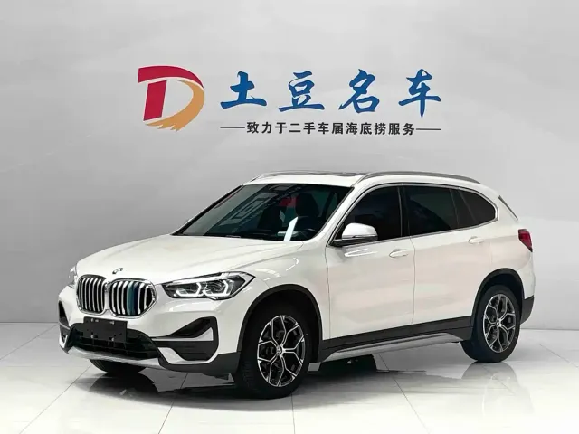 Фотография автомобиля — BMW X1