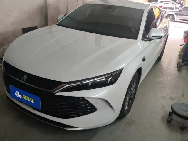 Фотография автомобиля — BYD Qin L