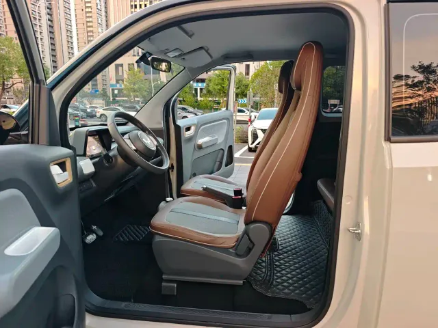 Wuling Hongguang Mini EV — Фото автомобиля 17