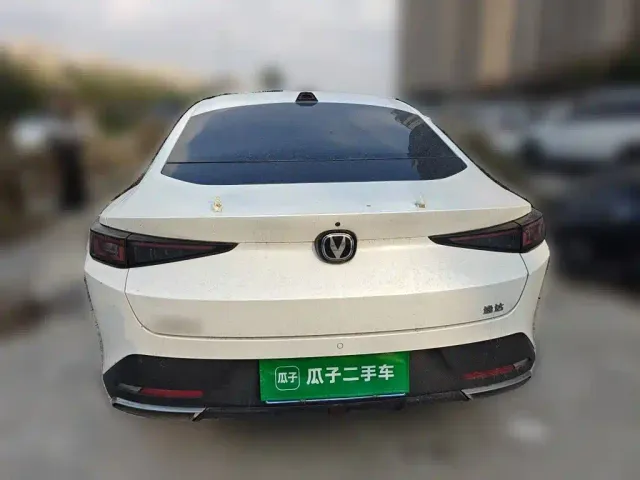 Changan Lamore — Фото автомобиля 3