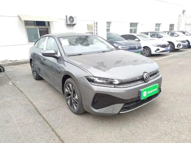 Volkswagen Sagitar — Фото автомобиля 3