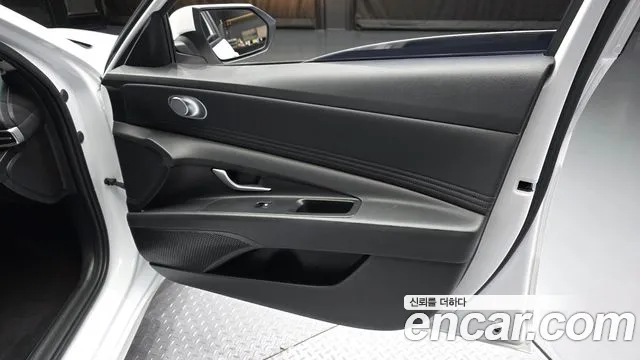 Hyundai AVANTE Avante (CN7) — Фото автомобиля 24