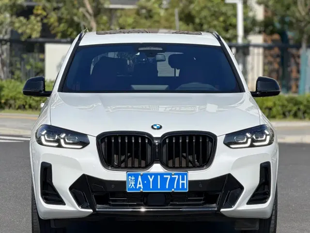 BMW X3 — Фото автомобиля 2