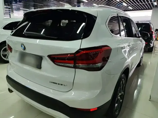BMW X1 — Фото автомобиля 6