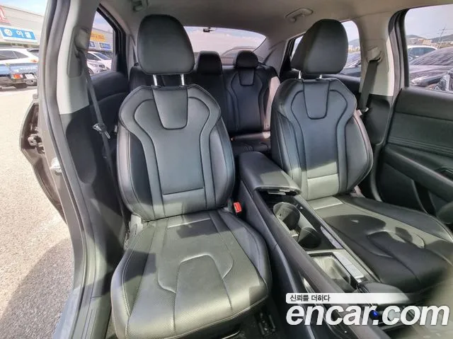 Hyundai Avante CN7 — Фото автомобиля 10
