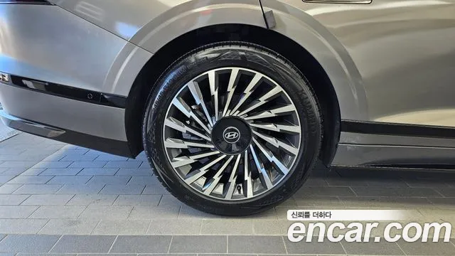Hyundai Grandeur GN7 — Фото автомобиля 5
