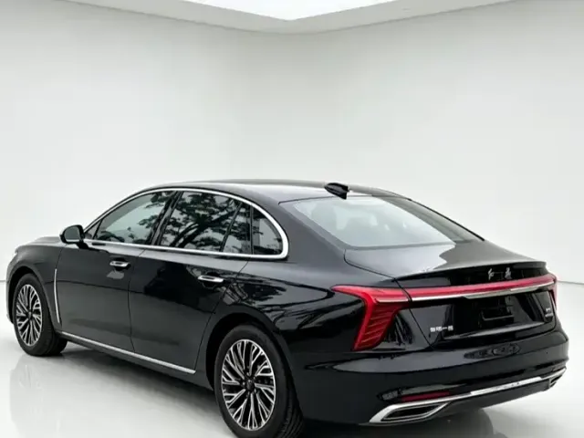 Hongqi H5 — Фото автомобиля 9