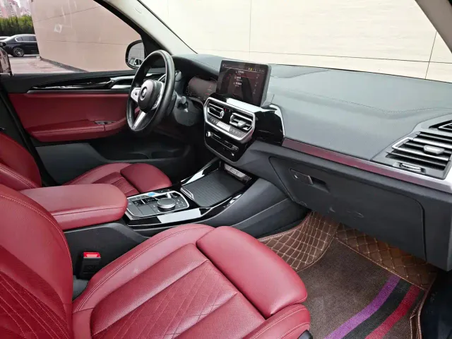 BMW iX3 — Фото автомобиля 15
