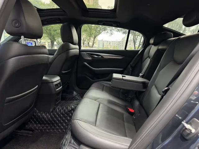 Cadillac CT5 — Фото автомобиля 8