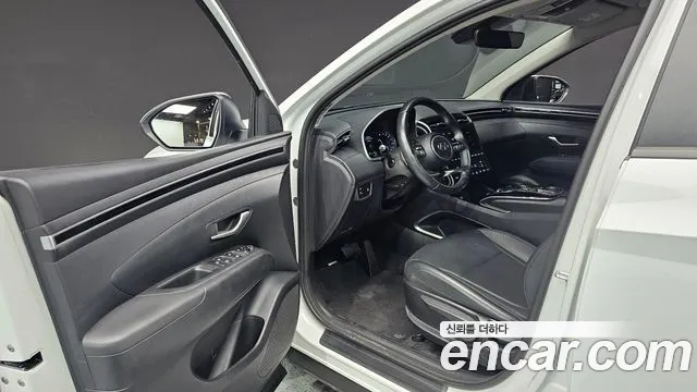 Hyundai Tucson Tucson (NX4) Бензин 1.6 турбо 2WD — Фото автомобиля 10