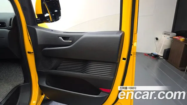 Hyundai Staria Staria L3.5 Школьный автобус — Фото автомобиля 21