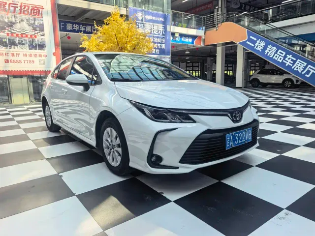 Toyota Corolla — Фото автомобиля 3