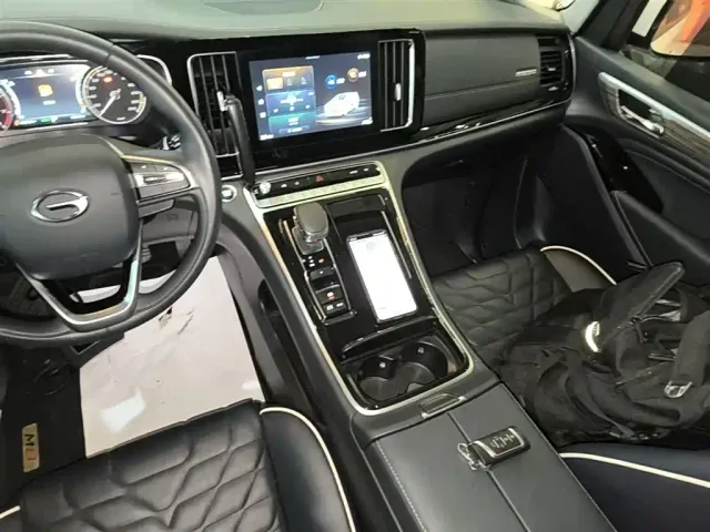 GAC Trumpchi M8 — Фото автомобиля 13