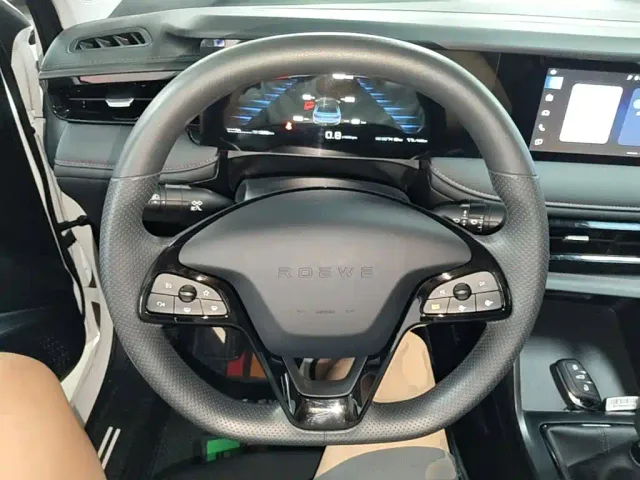 Roewe i5 — Фото автомобиля 10