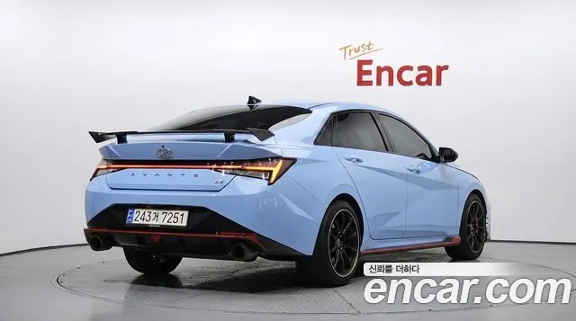 Hyundai AVANTE — Фото автомобиля 2