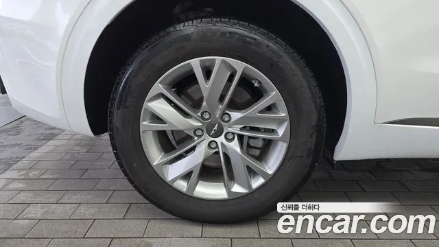 Genesis GV70 2.5T Бензин 2WD — Фото автомобиля 4