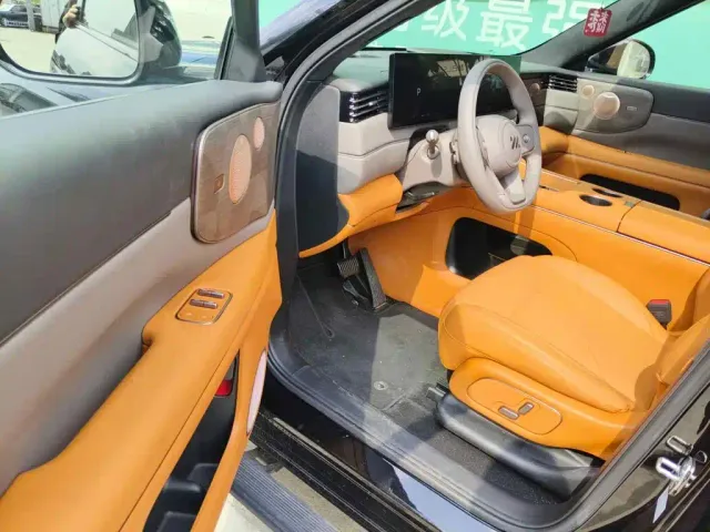 IM Motors LS8 — Фото автомобиля 8