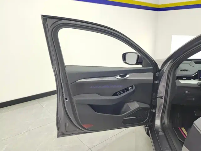 Geely Xingrui — Фото автомобиля 7