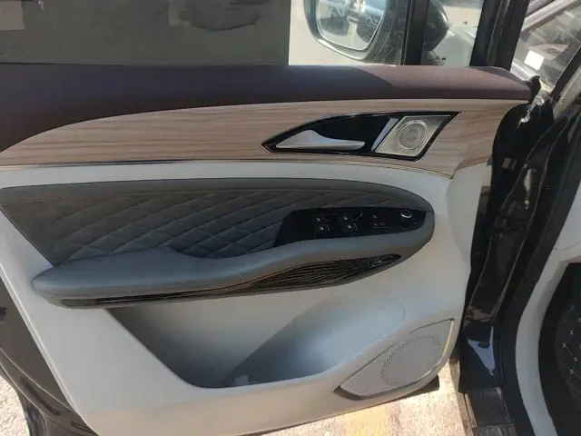 Forthing Yacht — Фото автомобиля 7