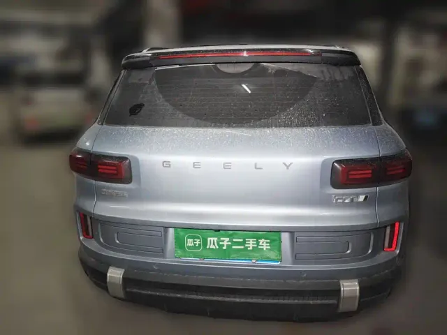 Geely ICON — Фото автомобиля 5