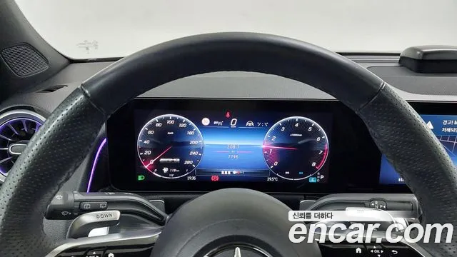 Mercedes-Benz GLB-Class — Фото автомобиля 4
