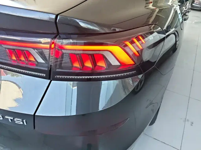 Volkswagen Lamando — Фото автомобиля 7