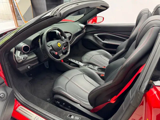 Ferrari F8 — Фото автомобиля 11