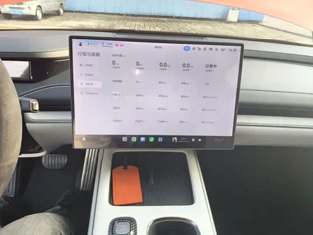 Xiaomi SU7 — Фото автомобиля 12