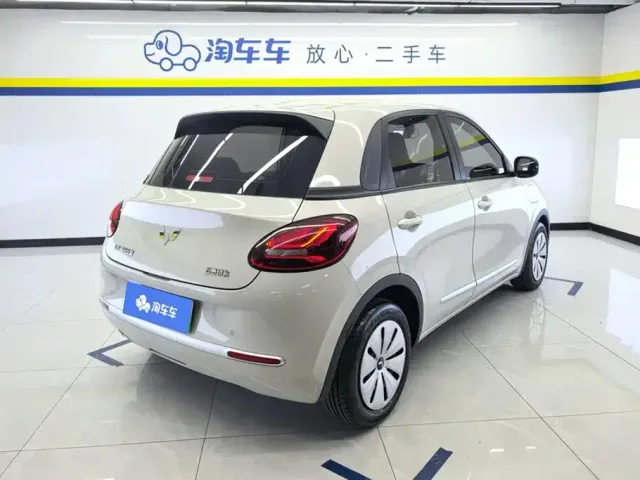 Wuling Bingo — Фото автомобиля 3