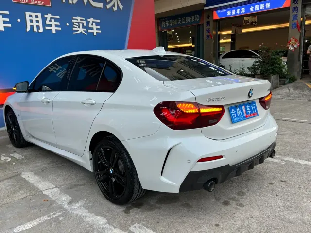 BMW 1 Series — Фото автомобиля 17