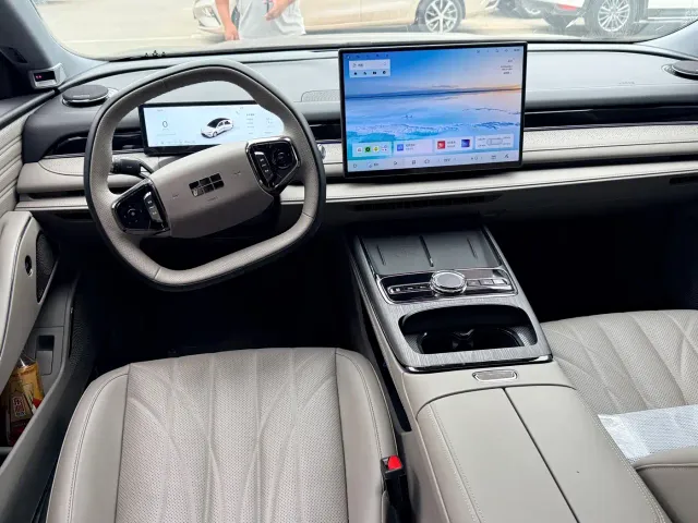 Geely Galaxy Xingyao 8 — Фото автомобиля 6