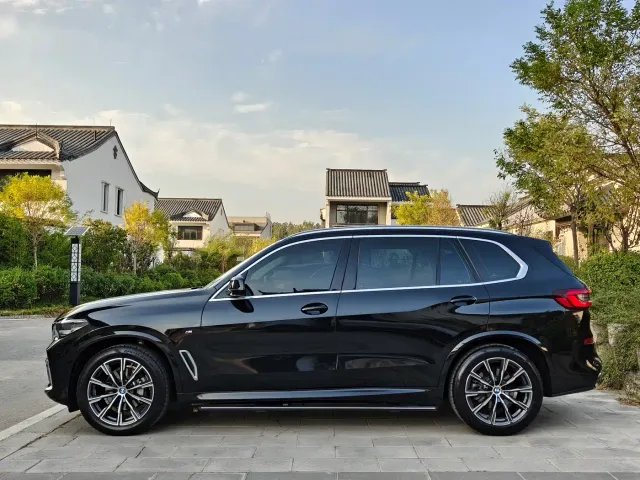 BMW X5 — Фото автомобиля 4