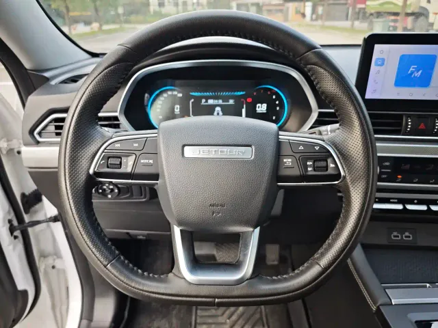 Jetour X70 — Фото автомобиля 17