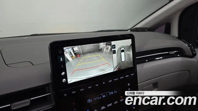 Hyundai Staria Staria — Фото автомобиля 10
