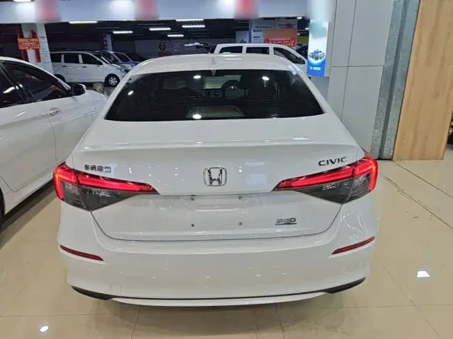 Honda Civic — Фото автомобиля 5
