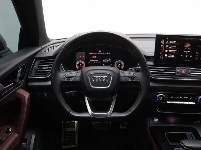 Audi Q5L — Фото автомобиля 15