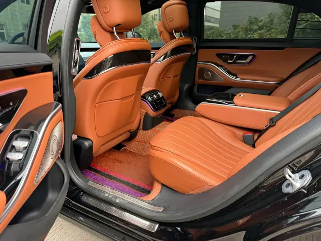 Mercedes-Benz S-Class — Фото автомобиля 8