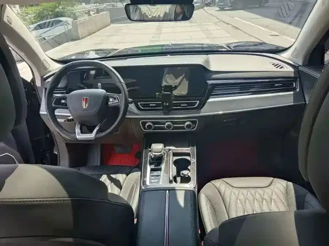 Hongqi HS5 — Фото автомобиля 7