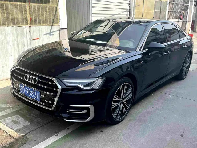 Фотография автомобиля — Audi A6L