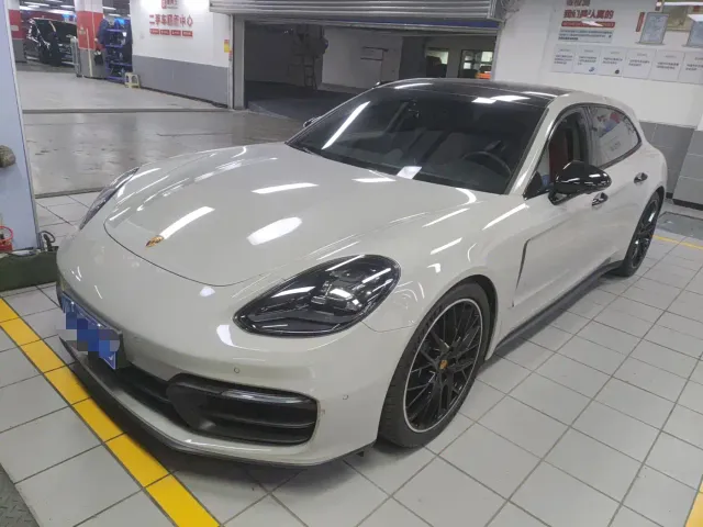 Фотография автомобиля — Porsche Panamera