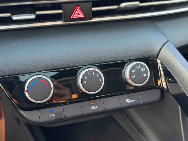 Hyundai Elantra — Фото автомобиля 17