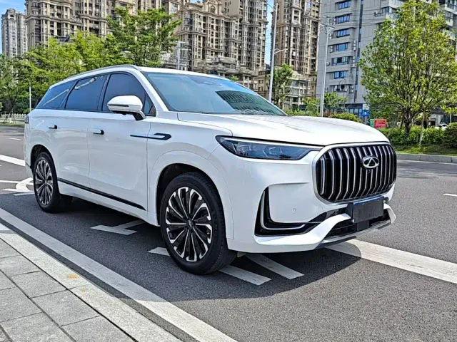 Chery Tiggo 9 — Фото автомобиля 3