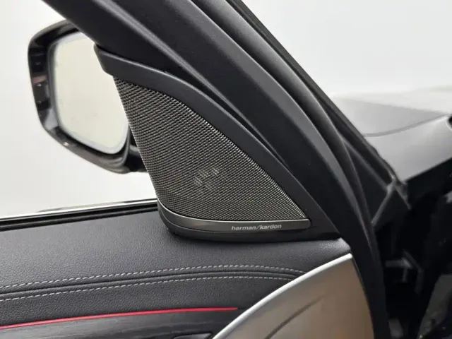 BMW 5 Series — Фото автомобиля 14