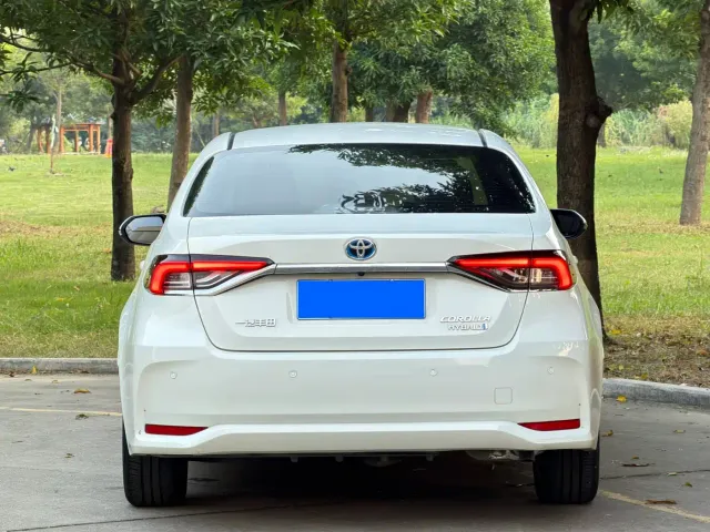 Toyota Corolla — Фото автомобиля 8