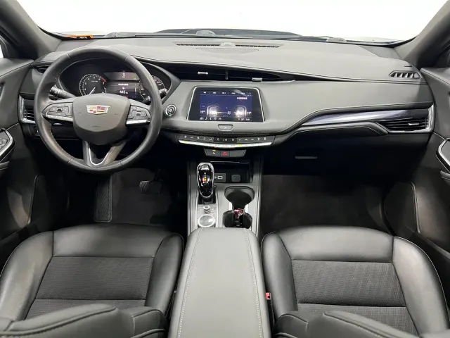 Cadillac XT4 — Фото автомобиля 8