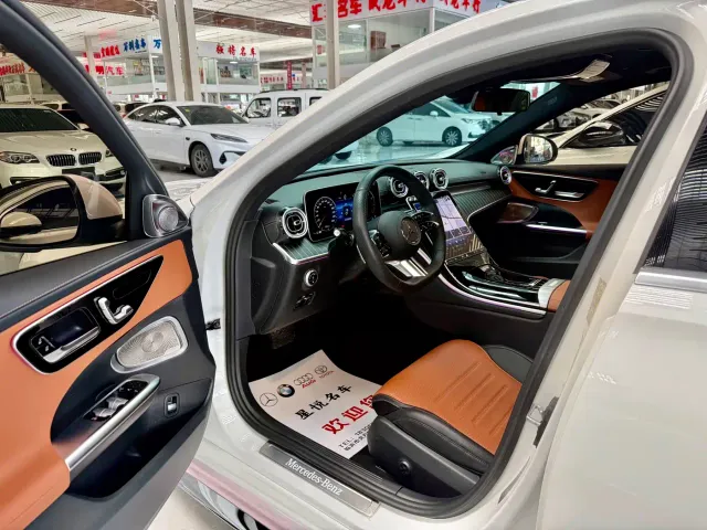 Mercedes-Benz C-Class — Фото автомобиля 3
