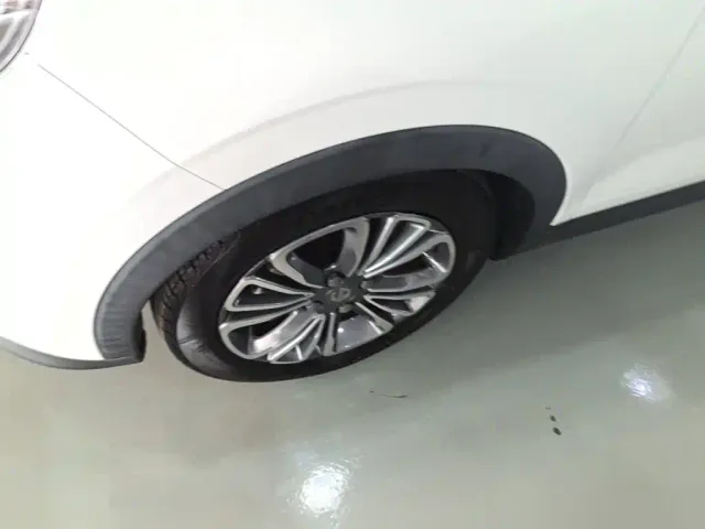 Leapmotor T03 — Фото автомобиля 22
