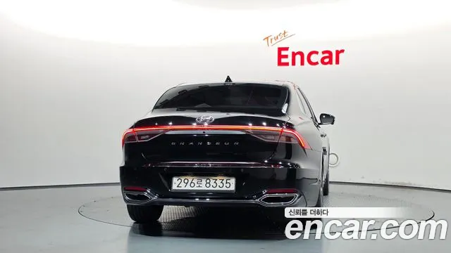 Hyundai Grandeur New — Фото автомобиля 4