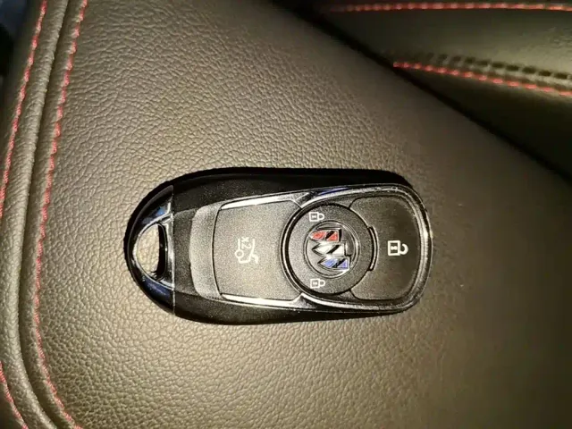 Buick Verano — Фото автомобиля 8